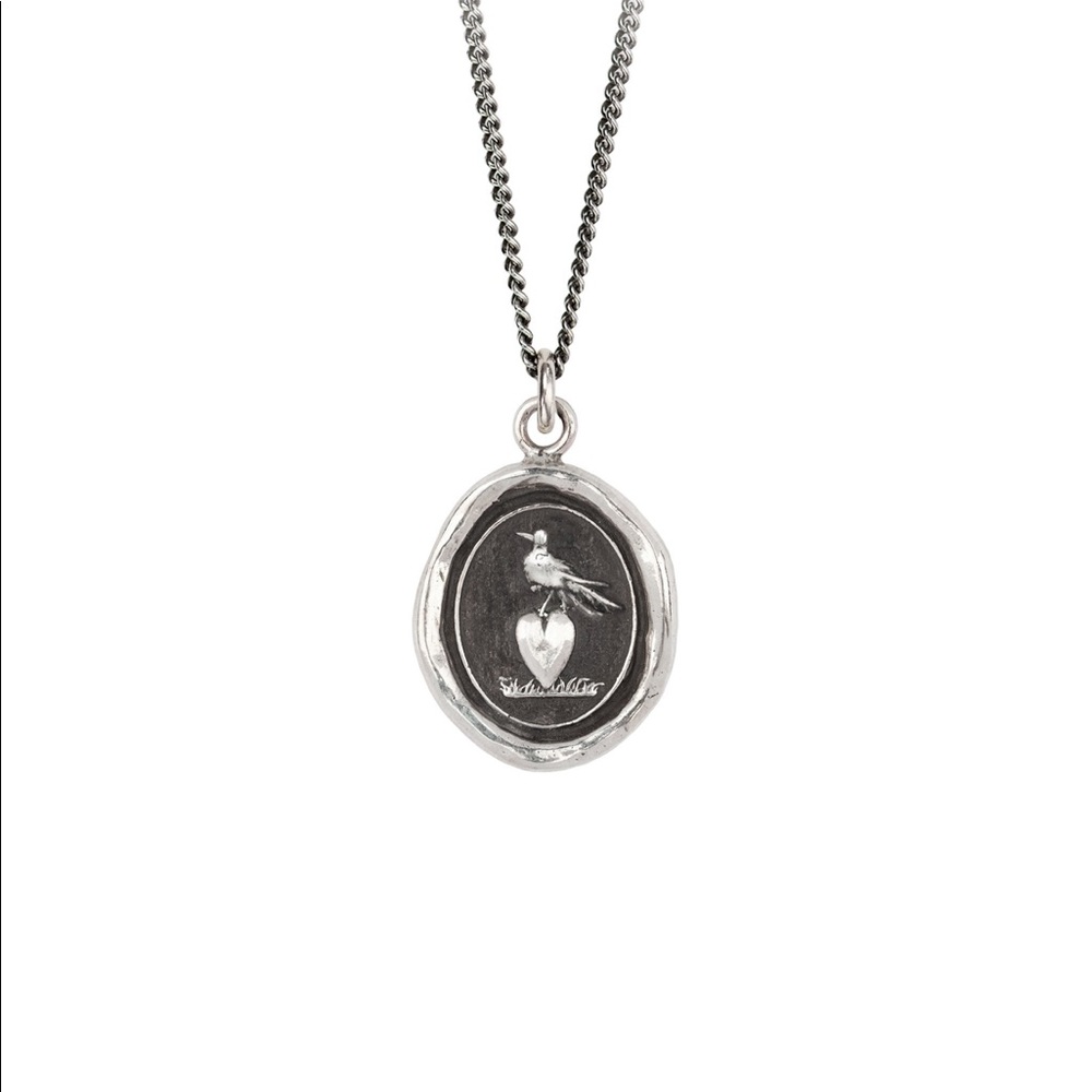 Pyrrha Martlet and Heart on 26” twist chain